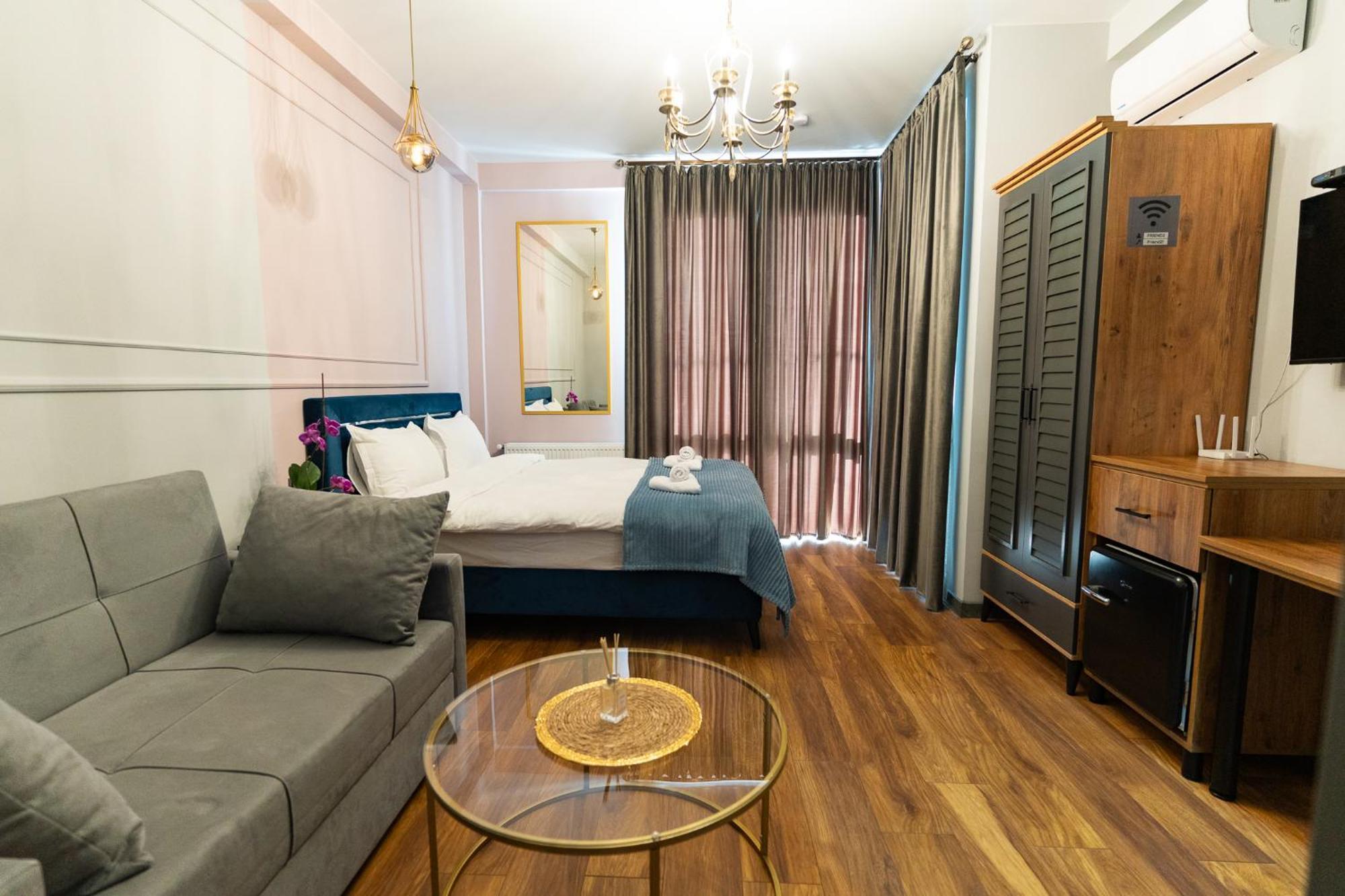 Trinity Hotel Тбілісі Екстер'єр фото