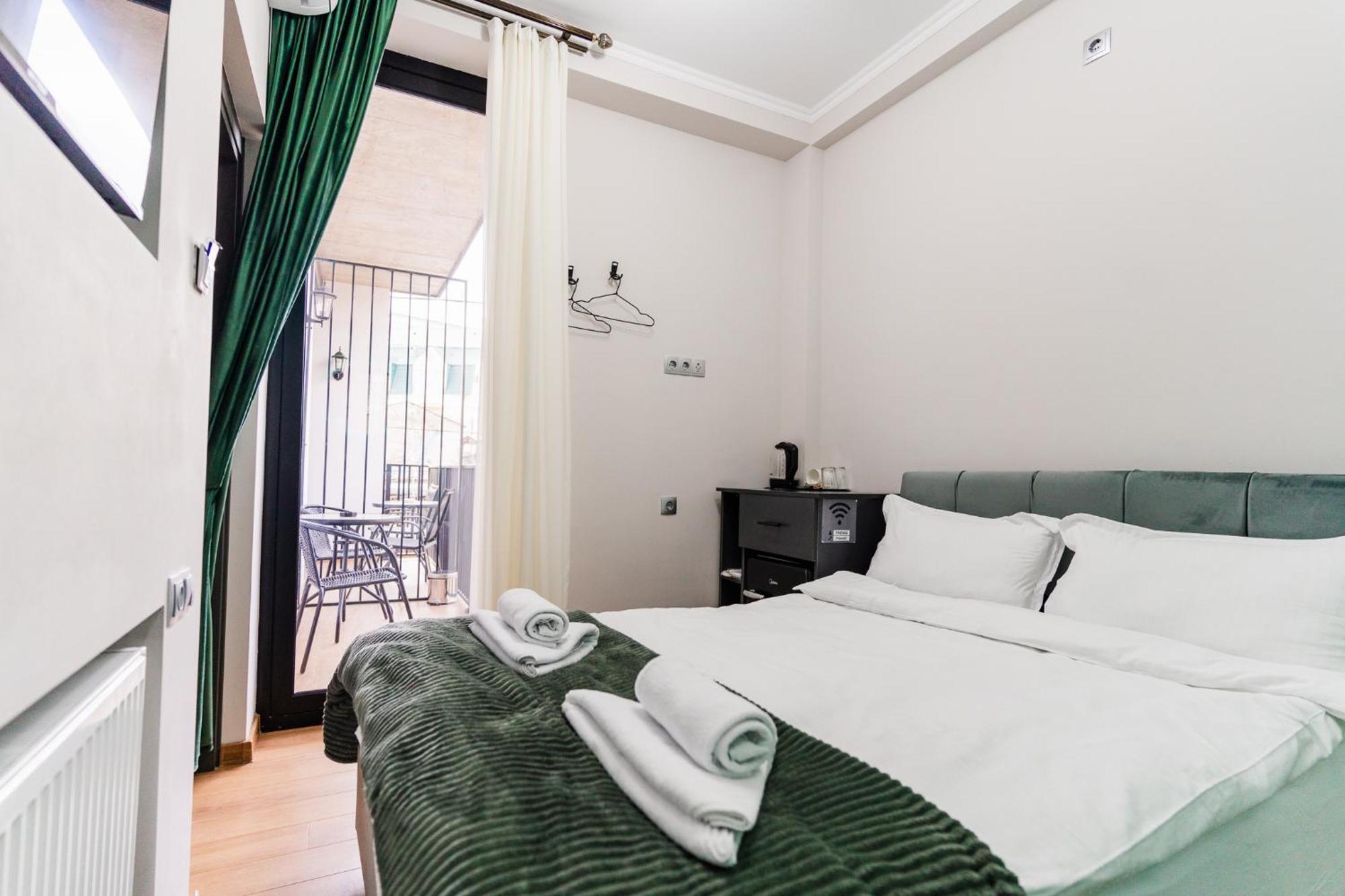 Trinity Hotel Тбілісі Екстер'єр фото
